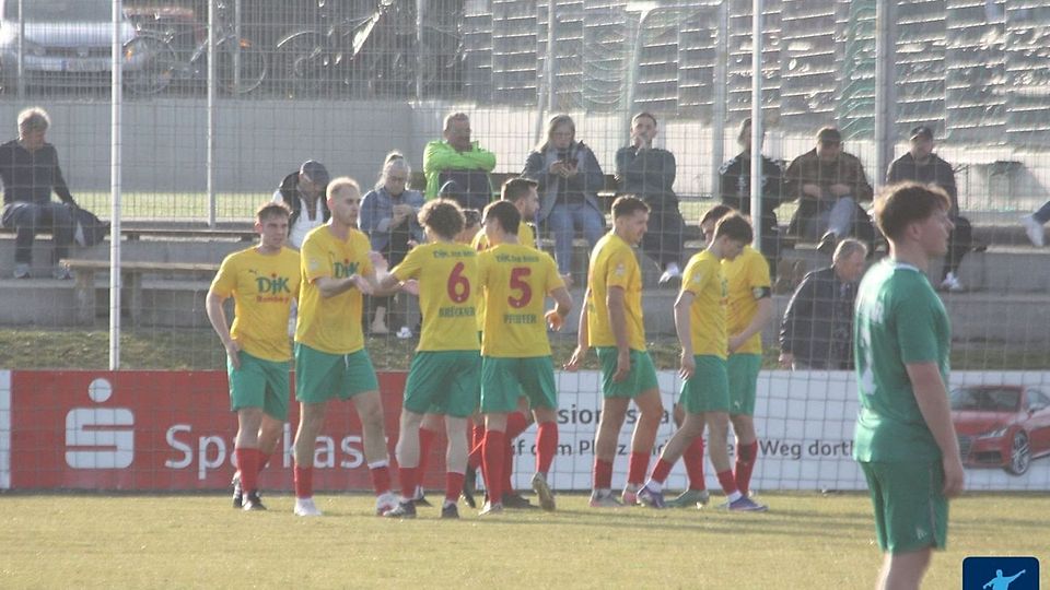 Die Entscheidung fiel bereits in Hälfte 1. Mit einem 3:0 Sieg im Topspiel setzte sich die DJK Don Bosco Bamberg an die Spitze der Landesliga Nordwest!