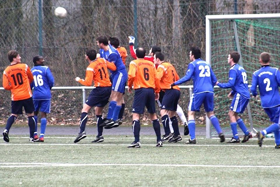 Eine deutliche 8:1-Niederlage musste der ASC neuenheim im Testspiel beim SV 98 Schwetzingenn einstecken.  Foto: ASC