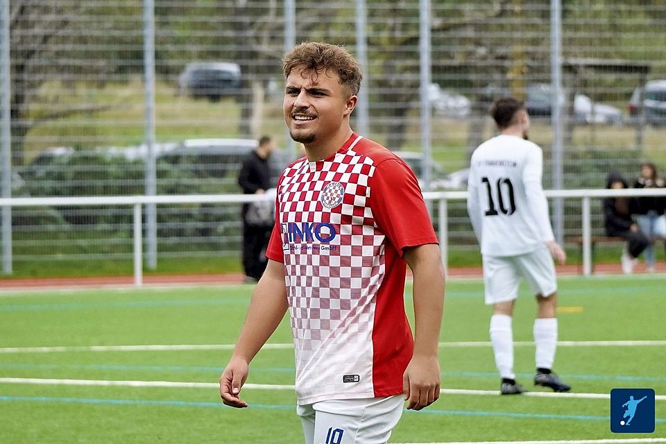 Der SV Hajduk und sein Talent Marko Puljic feiern den Heimsieg über die Spvgg. Sonnenberg