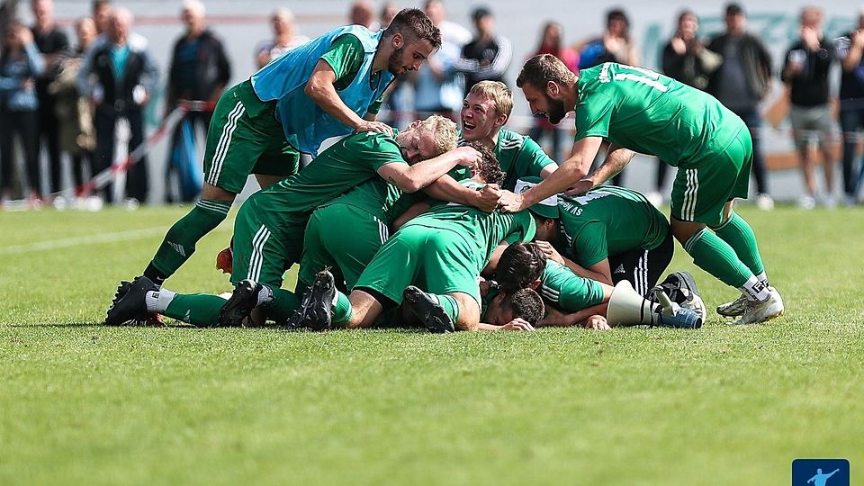 Der SV Neukirchen v. W. gewann eine denkwürdige Partie gegen die DJK-SG Schönbrunn 