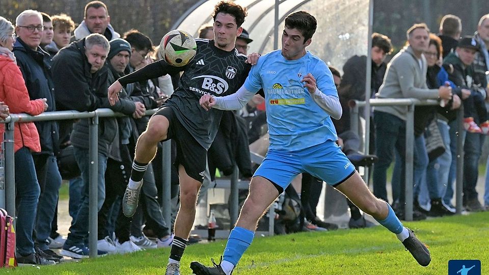 Die Dührener (blau) sind trotz eines mittelgroßen Umbruchs ordentlich in die neue Saison gestartet.