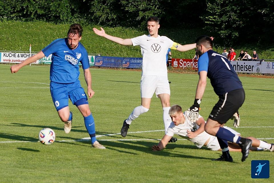 Dominik Kohnle (links) erzielte für Reimlingen auch gegen die TSG Thannhausen ein Tor.