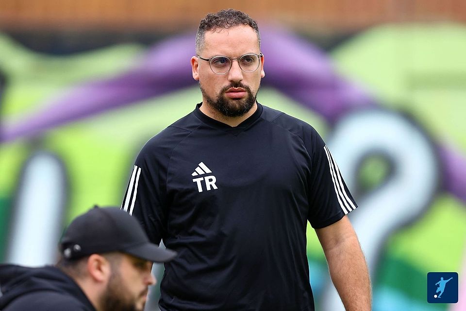 Hört auf: Burak Bayram. 