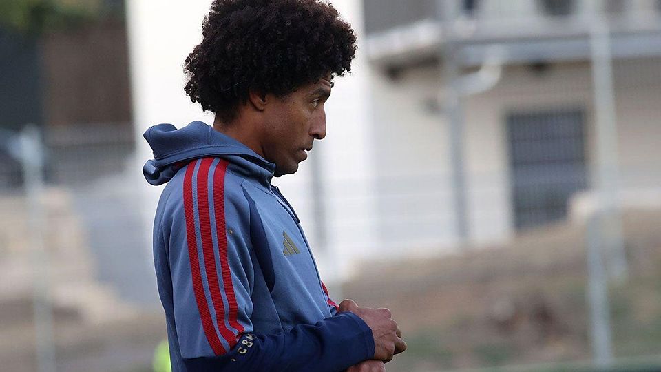 Dante und der FC Bayern II holten gegen den FC Augsburg II einen Punkt.