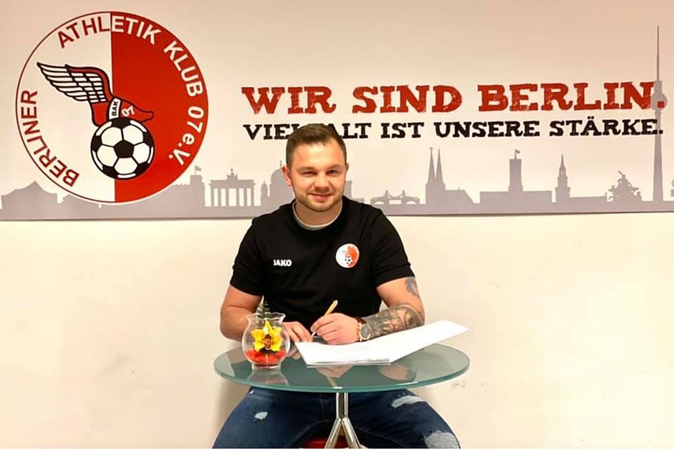 Mateusz Mika (Foto) wird ab sofort eine Torwarttrainer-Karriere beim Berliner AK starten.