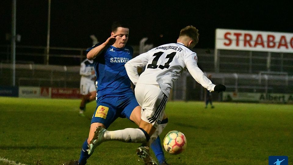 Velasco ist mit seinem guten Dribbling ein starker Eins-gegen-Eins-Spieler.