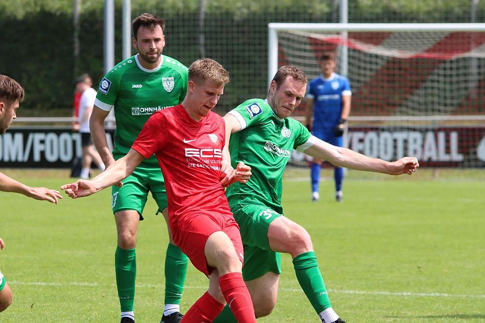 Kreuzbandriss: Severin Müller (rot) fällt beim SV Heimstetten aus.