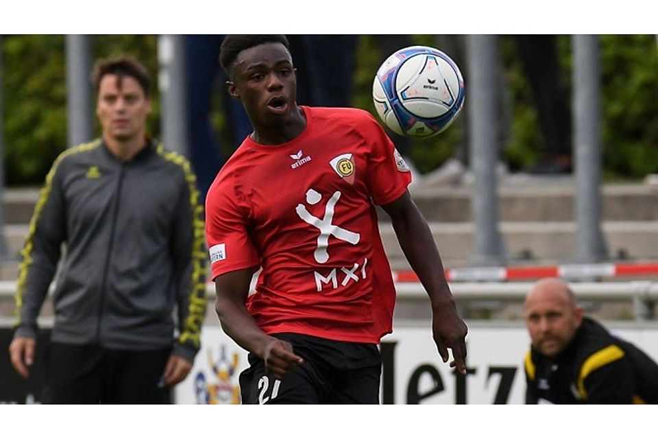 Fadhel Morou läuft in der neuen Saison für den FC Pipinsried auf F: Leifer