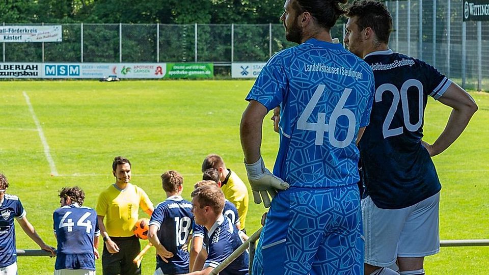 Aleksandar Stankovic (Rückennummer 46) richtet den Blick voraus auf seinen neuen Verein 1. SC 1911 Heiligenstadt.