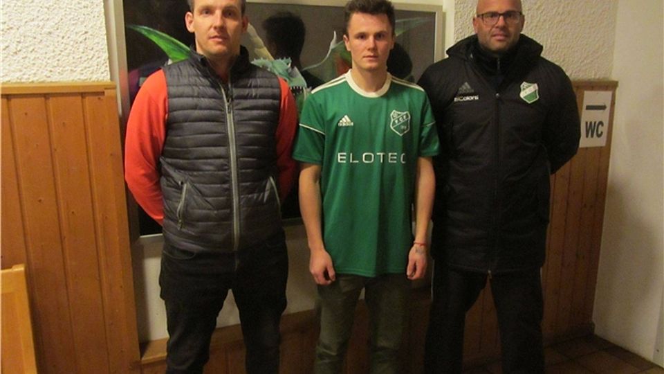 Jürgen Kreipl (rechts) hat seinen Posten aufgegeben und verlässt den FC Furth im Wald. Foto: Josef Wess
