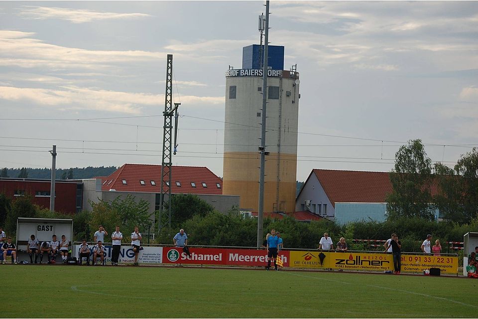 Am Freitag könnte am Sportgelände des Baiersdorfer SV etwas mehr los sein, wenn die SpVgg Greuther Fürth gegen Großaspach testet. Foto: Kölbl