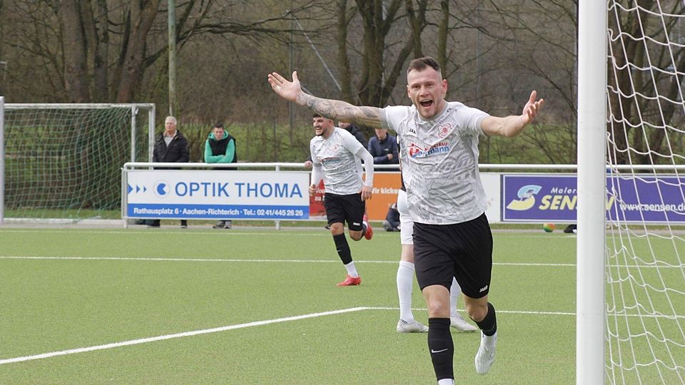 Sascha Schoenen steigt mit Falke Bergrath in die Bezirksliga auf.