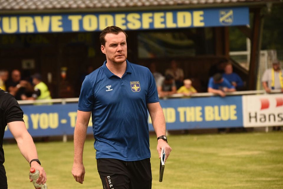 Trainer Dennis Jaacks (Eutin 08).