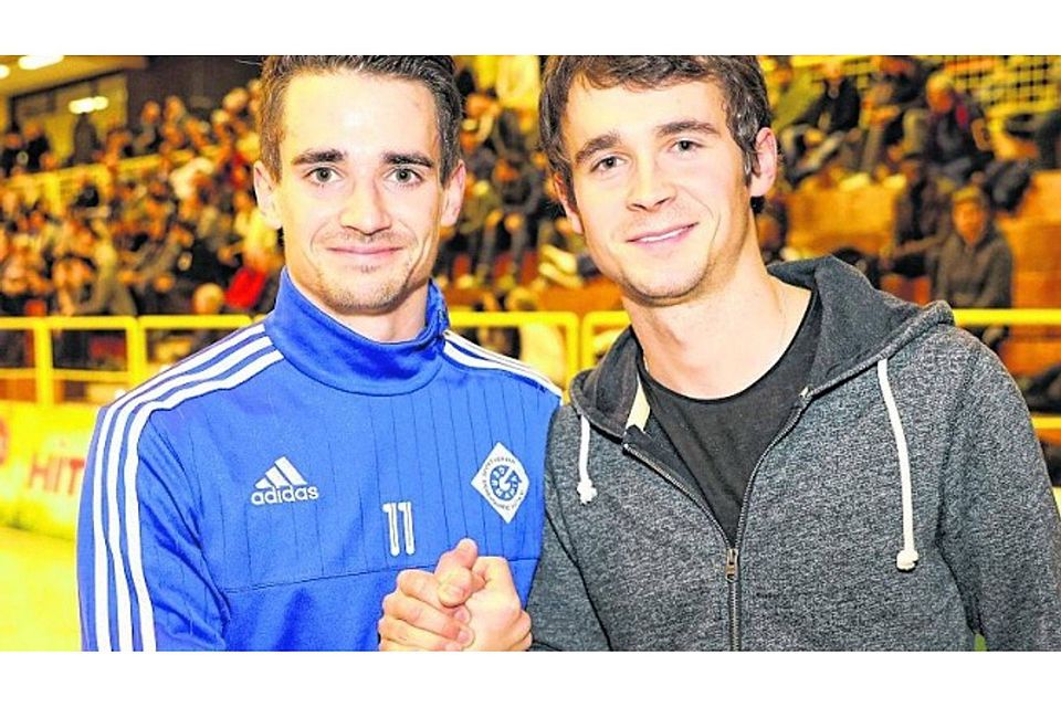 Der eine war gestern, der andere ist heute beim Hallencup gefordert: Eicherscheids Nico Wilden (links) und sein Bruder Tim vom SV Breinig.