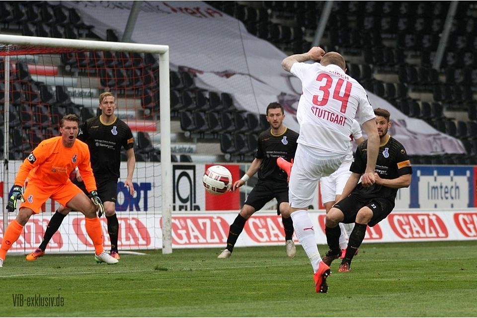 Die Chance zum Ausgleich für den VfB: Am Ende musste man sich gegen den MSV Duisburg mit 1:2 geschlagen geben. Foto: Lommel