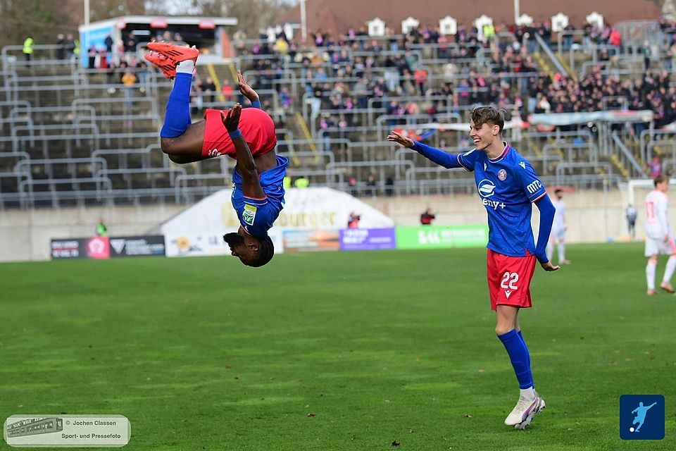 Das ist Jeff-Denis Fehr (l.). 