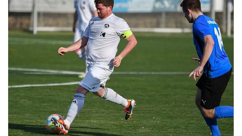 Hackenheim Spielführer Christoph Menger traf gegen die Rodenbacher doppelt.	Archivfoto: Sebastian Bohr