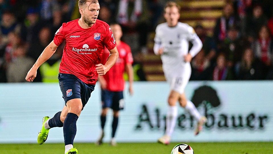 Johannes Geis feiert im S-Bahn-Derby gegen den TSV 1860 ein gelungenes Debüt im Trikot der SpVgg Unterhaching.