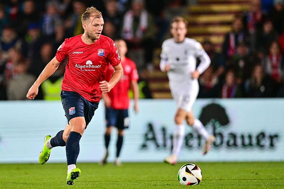 Johannes Geis feiert im S-Bahn-Derby gegen den TSV 1860 ein gelungenes Debüt im Trikot der SpVgg Unterhaching.