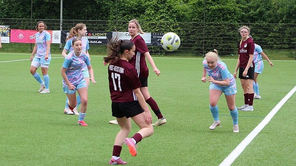 Die SG KAarst II und Rot-Weiß Venn mischen als Aufsteiger in der Frauen-Bezirksliga mit.