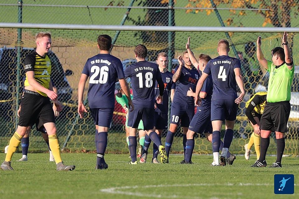Die Rodinger wollen das Punktspiel am Samstag gegen den FC Kosova spielen. Foto: Simon Tschannerl