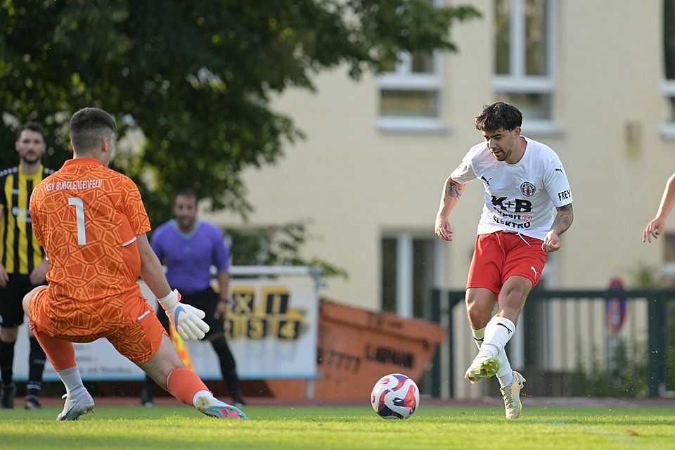 Cigi Özlokman kam aus Donaustauf und soll das Offensivspiel des ASV ankurbeln.