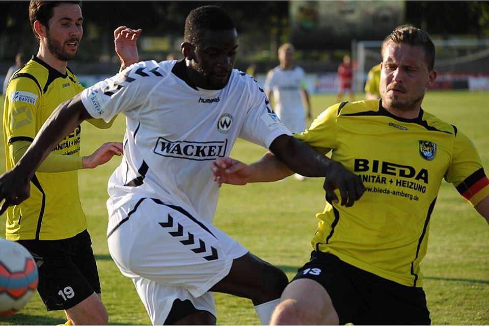 Der FC Amberg (gelb-schwarzes Trikot) trat zum Gastspiel bei der DJK Irchenrieth an und konnte mit 8:0 glänzen. F: Brückmann&lt;/b&gt;