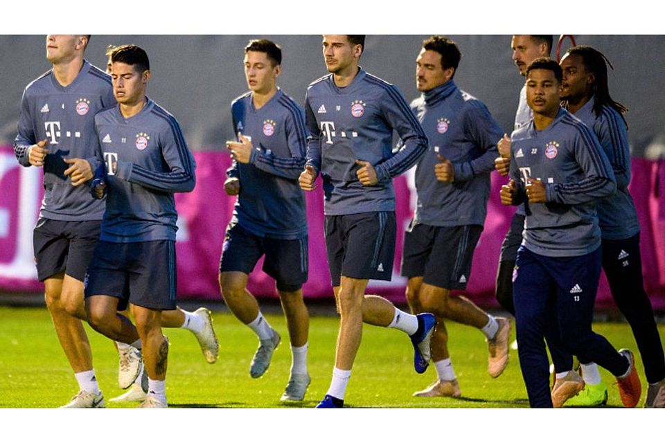 Schock am Samstag im Training des FC Bayern München (Archivbild). dpa / Matthias Balk