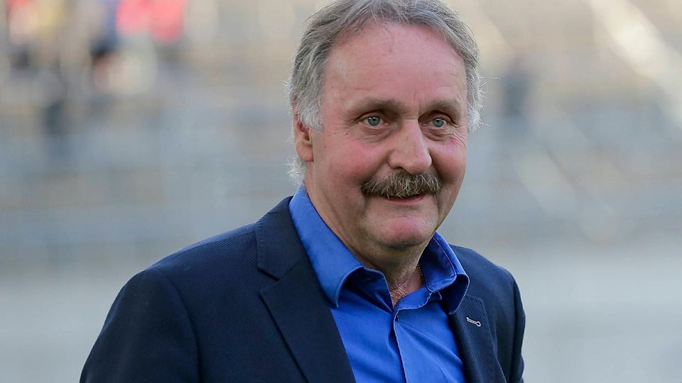 Er hat den TSV 1860 München nicht mehr auf dem Aufstiegs-Zettel: Kulttrainer Peter Neururer.
