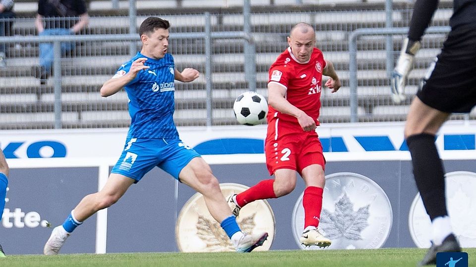 Arthur Tomas (r.) verlässt die SF Siegen und kehrt zu seinem Stammverein zurück.