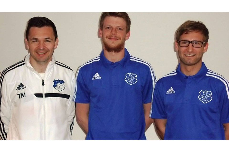 v. l.: Thomas Maier (sportlicher Leiter), Johannes Koch (Co-Spielertrainer) und Andreas Huber (Spielertrainer)  Foto: FCA