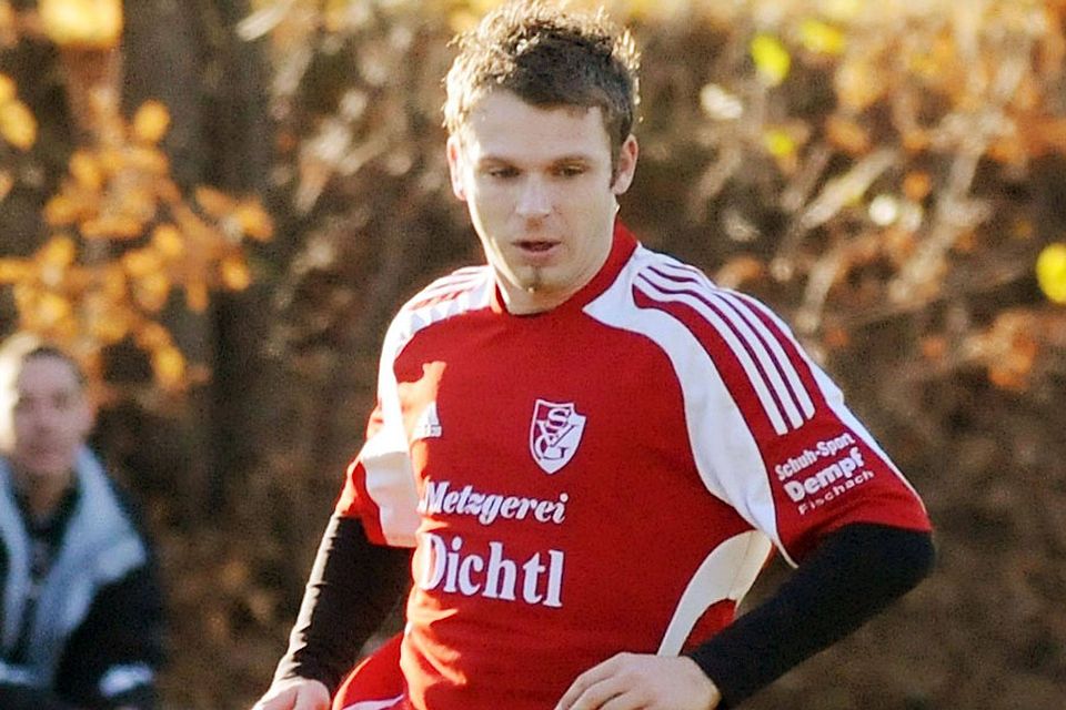 Nach dem A-Klassen-Aufstieg übernahm Sebastian Deutscher das Spielertraineramt beim SV Gessertshausen. F.: A. Lode Nach dem A-Klassen-Aufstieg übernahm Sebastian Deutscher das Spielertraineramt beim SV Gessertshausen. F.: A. Lode