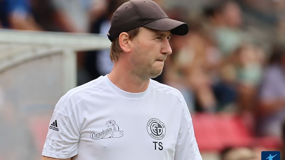 Thomas Seidl steht auch in der kommenden Saison auf der Kommandobrücke des FC Dingolfing 