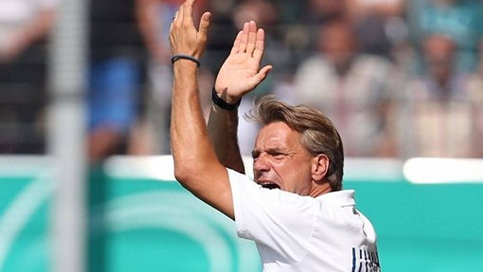 Der Trainer der Stuttgarter Kickers, Horst Steffen. Pressefoto Baumann