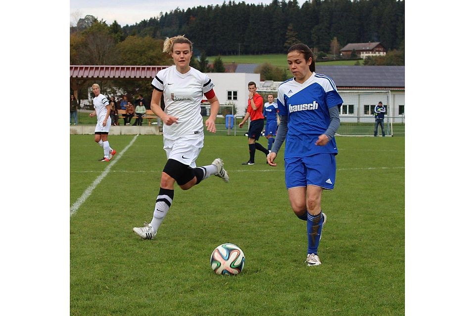 Clara Ilossa (rechts) hat mit dem TSB Ravensburg klar gegen den SV Maierhöfen (Karolin Kolb) gewonnen. Foto: privat