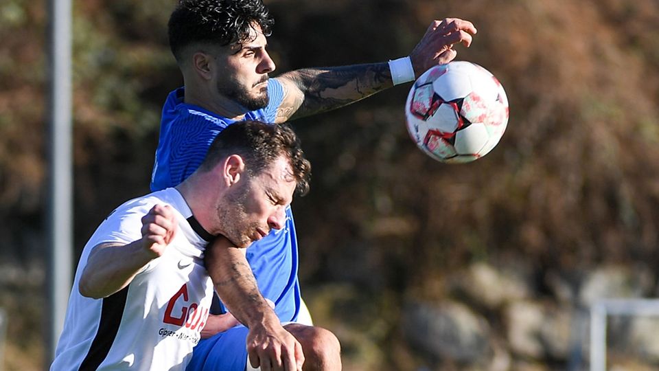  „Waren zu harmlos“: Fabian Schmidt (Wehr-Brennet, vorne) gegen Danilo Avellina (Lörrach-Stetten) | Foto: Gerd Gründl 