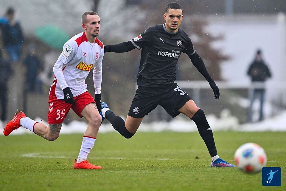 Mit Sascha Hingerl (li.) hat sich der SSV Jahn in der Winterpause einen der stärksten Mittelfeldspieler der Regionalliga Bayern geangelt. Der 26-Jährige ist durchaus eine Startelf-Option fürs Auftaktderby gegen Ingolstadt.