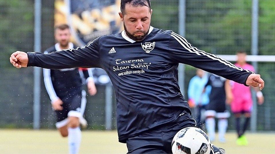 Schritt für Schritt kommt die Fitness zurück. Aber für das Spiel gegen den 1. FC Frickenhausen bleibt N.A.F.I.-Stürmer Adnan Akcan erst einmal die Jokerrolle. Foto: Tom Bloch