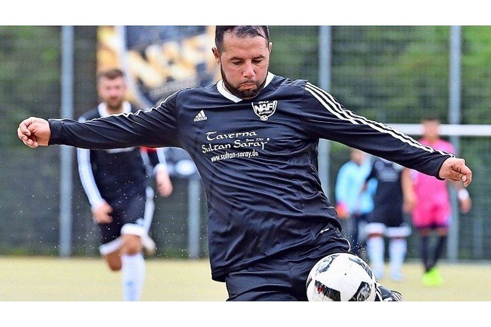 Schritt für Schritt kommt die Fitness zurück. Aber für das Spiel gegen den 1. FC Frickenhausen bleibt N.A.F.I.-Stürmer Adnan Akcan erst einmal die Jokerrolle. Foto: Tom Bloch