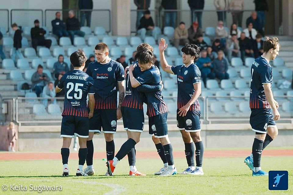 Die Fußballer vom FC Basara Mainz wollen am Samstag im Verbandsliga-Topspiel gegen Jahn Zeiskam gewinnen.