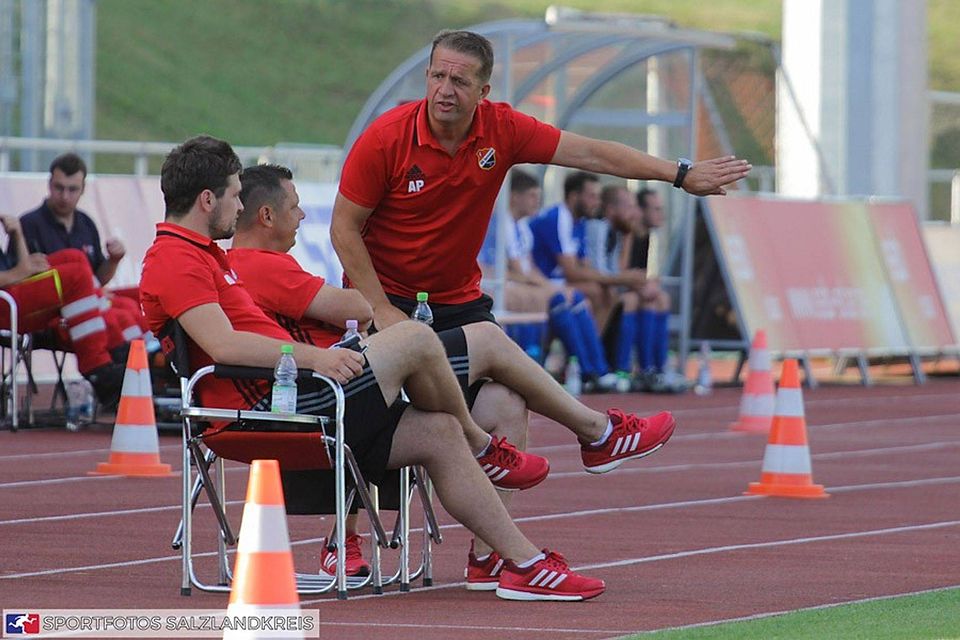 VfB-Coach Andreas Petersen warnt vor der kommenden Aufgabe    F: Schaap