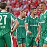 Maximal unter Druck: Die Profis der SpVgg Greuther Fürth müssen am Dienstagabend einen 0:1-Rückstand aus dem Hinspiel gegen Rot-Weiß Essen drehen.