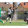 Der als Feldspieler eingewechselte Mathewes Asmeron (Foto) bejubelt seinen Treffer zum 4:1-Sieg des FC Germania Weilbach. F: Lorenz