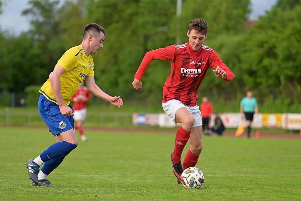 Arnschwang-Neuzugang Samuel Burgfeld (am Ball) bestritt 84 Landesligaspiele für die SpVgg Lam. Arnschwang-Neuzugang Samuel Burgfeld (am Ball) bestritt 84 Landesligaspiele für die SpVgg Lam.