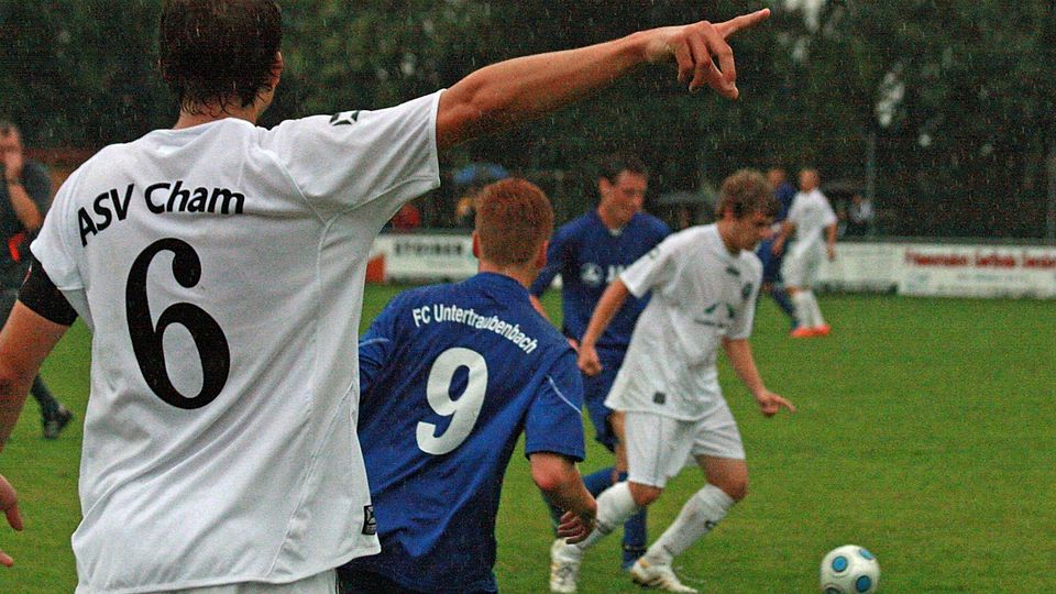 Für den ASV-Nachwuchs (weiß) geht der Blick weiter nach vorne. In Runde 4 wartet der TSV Nittenau. F: Christian Groitl