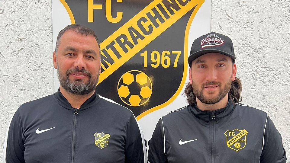 Werden zusammen beim FCM an der Seitenlinie stehen: Trainer Mehmet Kilic (l.) und sein Co-Trainer Samed Demir.