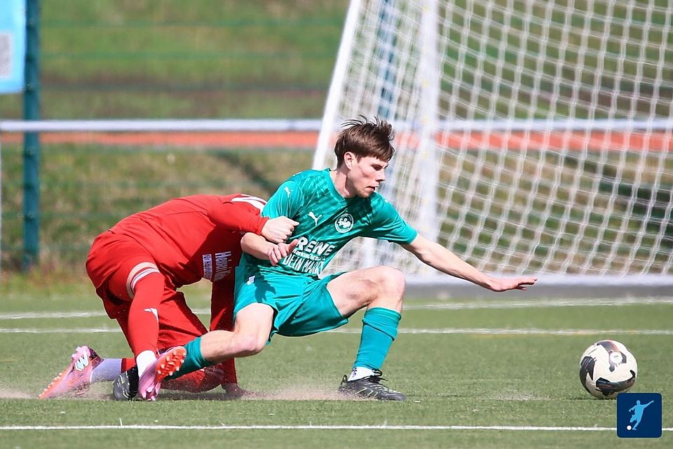 Ingelheims Eric Schlör (in grün, hier im Heimspiel gegen den SVW Mainz) ist von der Zweiten aufgerückt und bekam ein Sonderlob von seinem Coach.