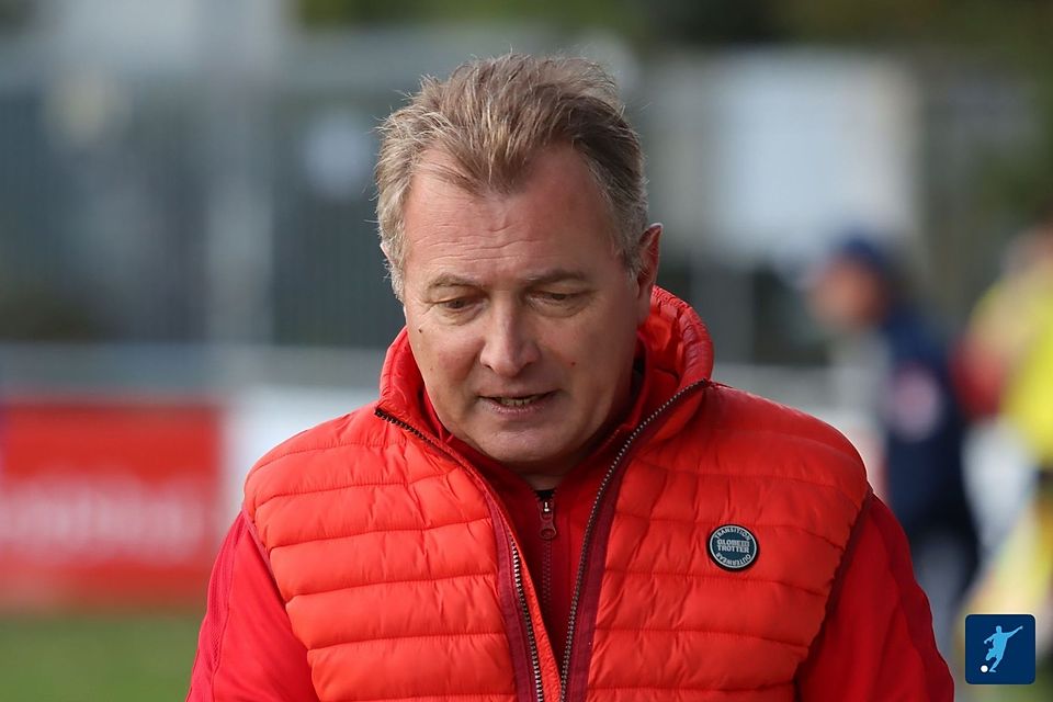 Nicolae Manaila wird Eintracht Landshut auch in der kommenden Saison coachen.