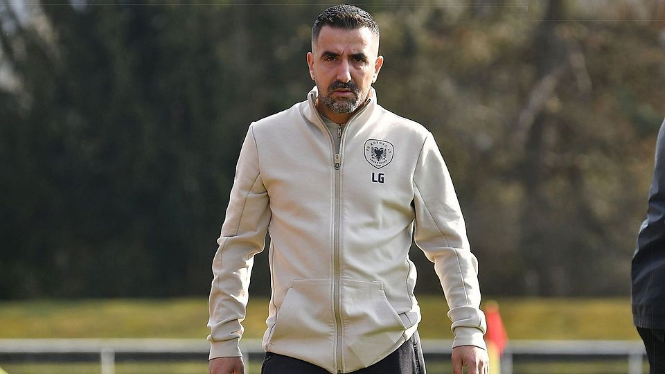 Beim FC Kosova nimmt am Wochenende interimsmäßig der sportliche Leiter Lum Gashi auf der Trainerbank Platz. Gegen den formstarken Tabellenzweiten TSV Seebach sind die Regensburger krasser Außenseiter.