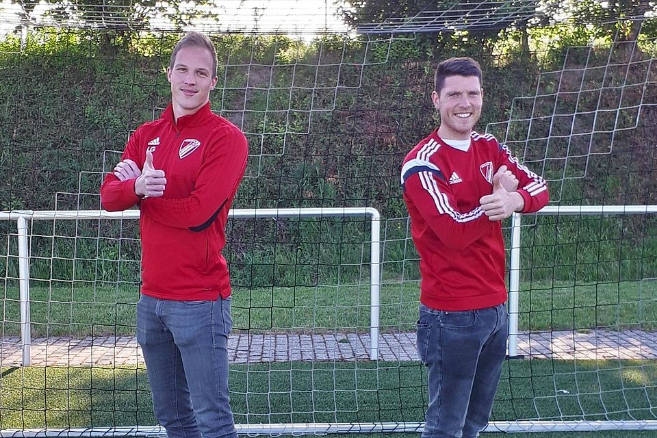 Dominik Gerbracht (links) und Raphael Mütze wechseln in der kommenden Saison zum SV Oberschledorn/Grafschaft. Sie sollen dazu beitragen, dass der Verein die sportlichen Ziele nach obern korrigiert.